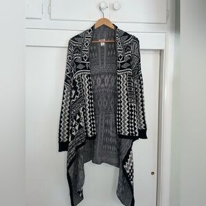 Mossimo Supply Co Black and White Geometric Cardigan Sweater